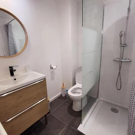 10. Charmant Studio Proche Gare Et Centre *