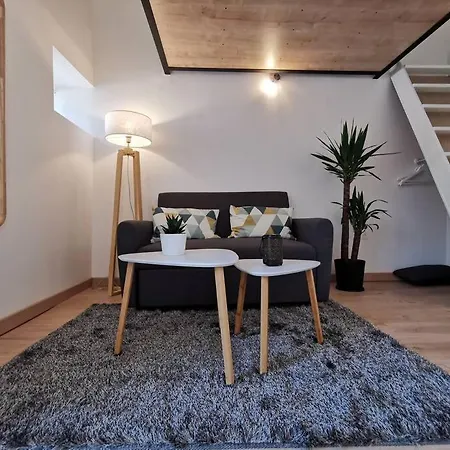 Appartement 10. Charmant Studio Proche Gare Et Centre