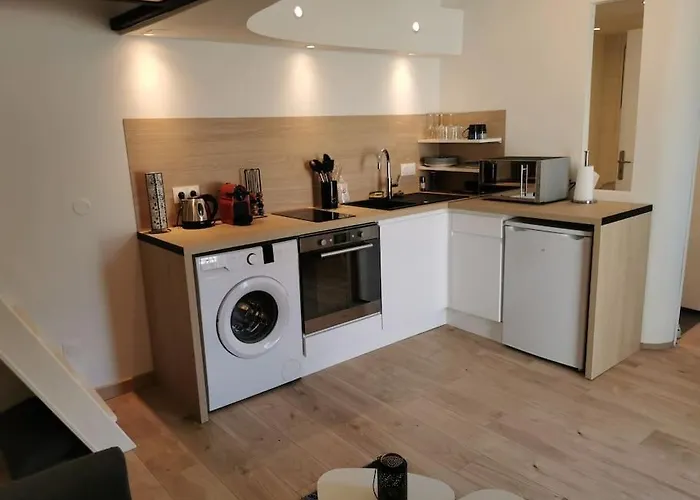 10. Proche Gare Et Centre *