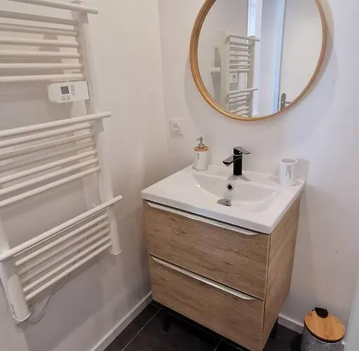 10. Proche Gare Et Centre *