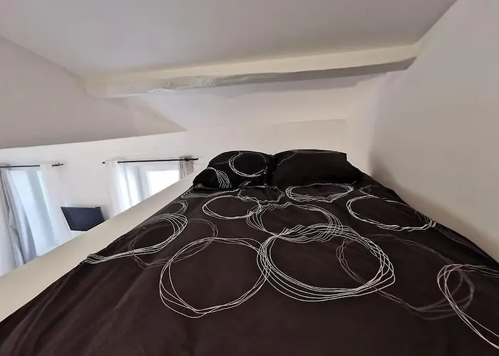 10. Proche Gare Et Centre * Valence (Drome)